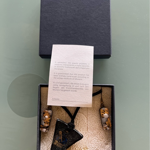 New MURANO GLASS handblown triangle PENDANT 18" NECKLACE Set Earrings Black Gold - Picture 10 of 10